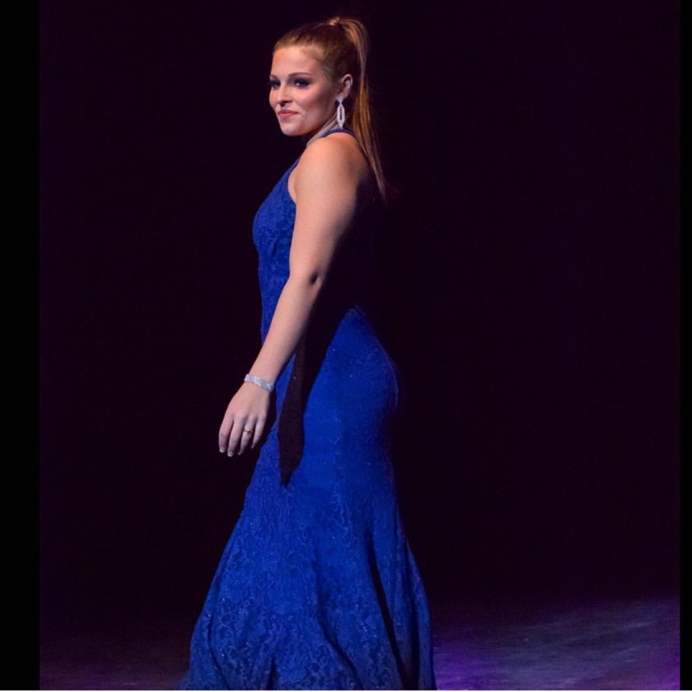 Blue prom/pageant dress